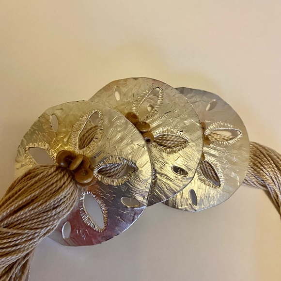 Sand Dollar Neclace - Picture 5 of 10